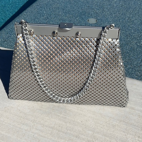 Whiting And Davis Silver Chainmail Satchel - Picture 2 of 16
